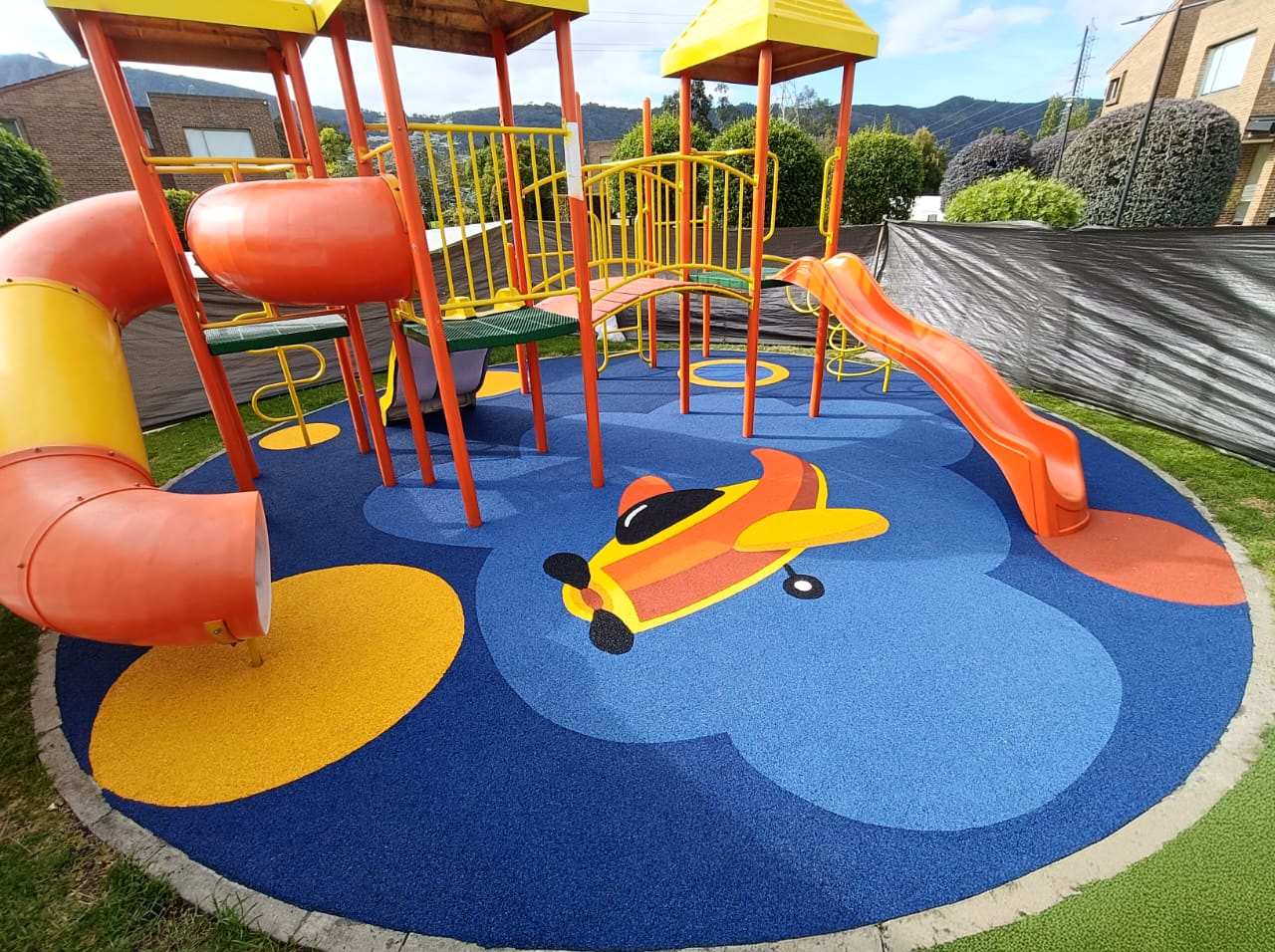 PISO LLANTAS RECICLADS